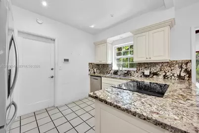5111 Maggiore St, Coral Gables, FL 33146 - Photo 14