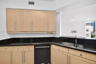 111 SE 8th Ave, Fort Lauderdale, FL 33301 - Photo 12