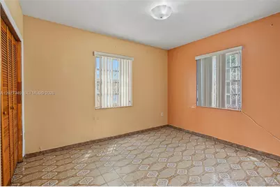 3940 NW 2nd St, Miami, FL 33126 - Photo 14