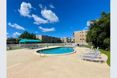 1200 Tallwood Ave #102, Hollywood, FL 33021 - Photo 6