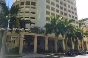170 SE 14th St, Miami, FL 33131 - Photo 2