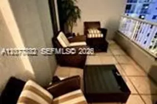 170 SE 14th St, Miami, FL 33131 - Photo 4