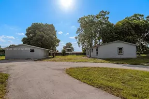 1659 Crescent Ave, Other City - In The State Of Florida, FL 33935 - Photo 10