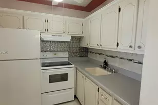 190 Salisbury H, West Palm Beach, FL 33417 - Photo 10