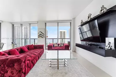 2600 E Hallandale Beach Blvd #T2802, Hallandale Beach, FL 33009 - Photo 2