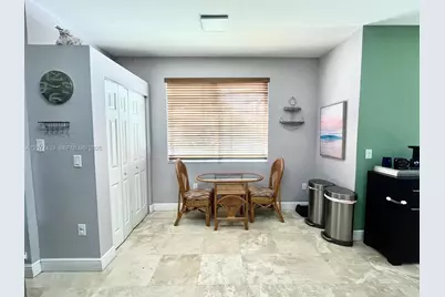 912 NE 35th Ave, Homestead, FL 33033 - Photo 12