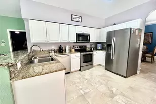 912 NE 35th Ave, Homestead, FL 33033 - Photo 12