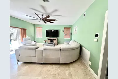 912 NE 35th Ave, Homestead, FL 33033 - Photo 18