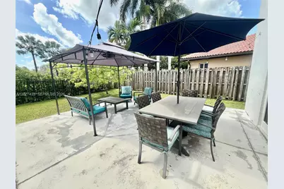 912 NE 35th Ave, Homestead, FL 33033 - Photo 40