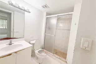 4235 N University Dr, Sunrise, FL 33351 - Photo 6