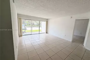 4235 N University Dr, Sunrise, FL 33351 - Photo 8