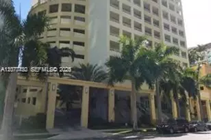 170 SE 14th St, Miami, FL 33131 - Photo 1