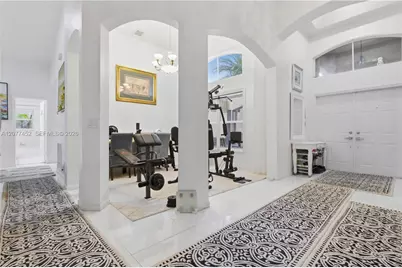 1010 SW 191st Ter #0, Pembroke Pines, FL 33029 - Photo 4