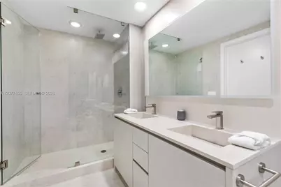 1010 Brickell Ave #1701, Miami, FL 33131 - Photo 18