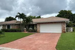913 NW 110th Ln, Coral Springs, FL 33071 - Photo 1