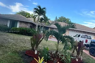 913 NW 110th Ln, Coral Springs, FL 33071 - Photo 2