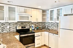 800 SW 104th Ct, Miami, FL 33174 - Photo 4