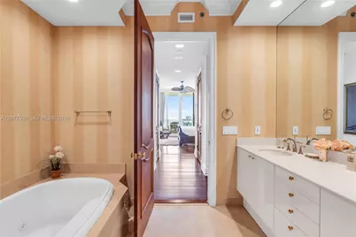 791 Crandon Blvd #PH04, Key Biscayne, FL 33149 - Photo 14