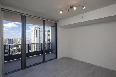 1000 Brickell Plz #2610, Miami, FL 33131 - Photo 6