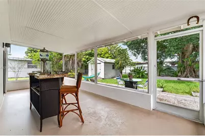 19721 SW 114th Ct, Miami, FL 33157 - Photo 6