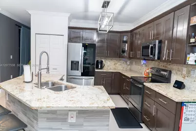 2818 SW 177th Ave, Miramar, FL 33029 - Photo 8