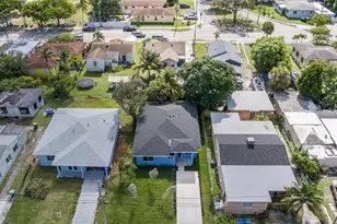 1468 NW 51st St, Miami, FL 33142 - Photo 6