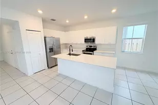 2405 NW 131st Cir, Miami, FL 33167 - Photo 4