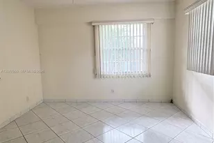 100 SW 132nd Way, Pembroke Pines, FL 33027 - Photo 6