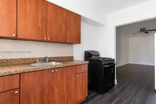 26615 SW 137th Ave, Homestead, FL 33032 - Photo 4