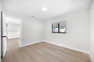 2470 NW 179th St, Miami Gardens, FL 33056 - Photo 14