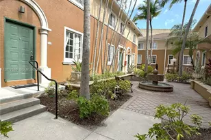 2831 NE 185th St, Aventura, FL 33180 - Photo 2