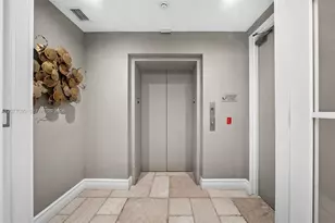 5801 Collins Ave, Miami Beach, FL 33140 - Photo 20