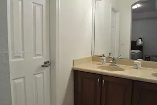 7940 NW 108th Pl, Doral, FL 33178 - Photo 28