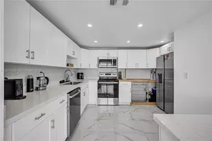 7545 E Treasure Dr, North Bay Village, FL 33141 - Photo 12