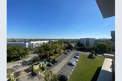 800 NE 195th St #709, Miami, FL 33179 - Photo 10