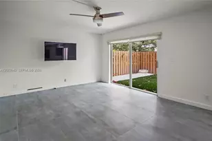 2161 Orange Grove Dr, Davie, FL 33324 - Photo 2
