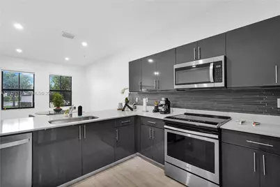 15600 SW 136th St #102, Miami, FL 33196 - Photo 8