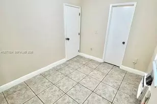 698 NE 85th St, Miami, FL 33138 - Photo 8