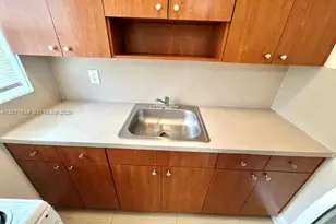 698 NE 85th St, Miami, FL 33138 - Photo 2