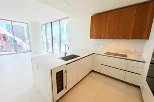 1400 Biscayne Blvd, Miami, FL 33132 - Photo 14