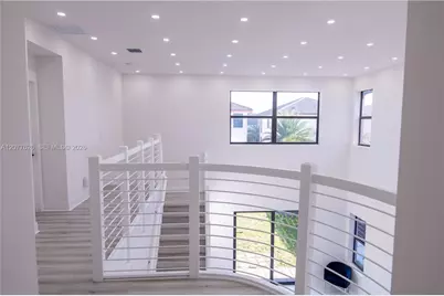 8824 NW 161st Ter, Miami Lakes, FL 33018 - Photo 26
