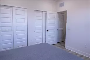 8824 NW 161st Terrace, Miami Lakes, FL 33018 - Photo 16