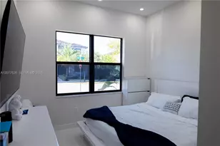 8824 NW 161st Terrace, Miami Lakes, FL 33018 - Photo 32