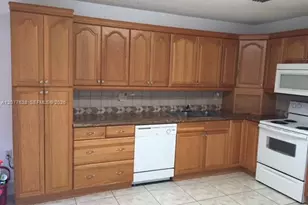 7055 NW 173rd Dr, Hialeah, FL 33015 - Photo 18