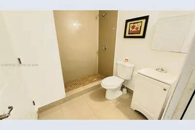 318 NE 166th St #318, Miami, FL 33162 - Photo 8