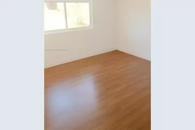 318 NE 166th St #318, Miami, FL 33162 - Photo 6