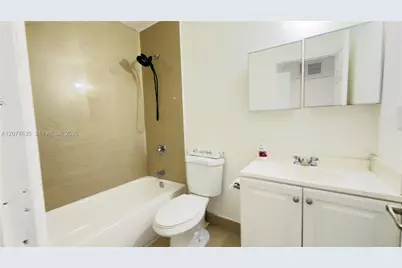 318 NE 166th St #318, Miami, FL 33162 - Photo 26