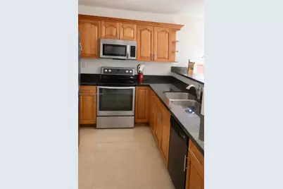 318 NE 166th St #318, Miami, FL 33162 - Photo 4