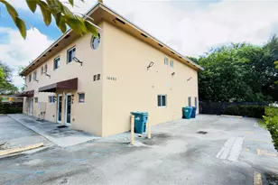 318 NE 166th St, Miami, FL 33162 - Photo 4