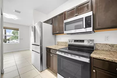 134 SE 28th Ter #5, Homestead, FL 33033 - Photo 10